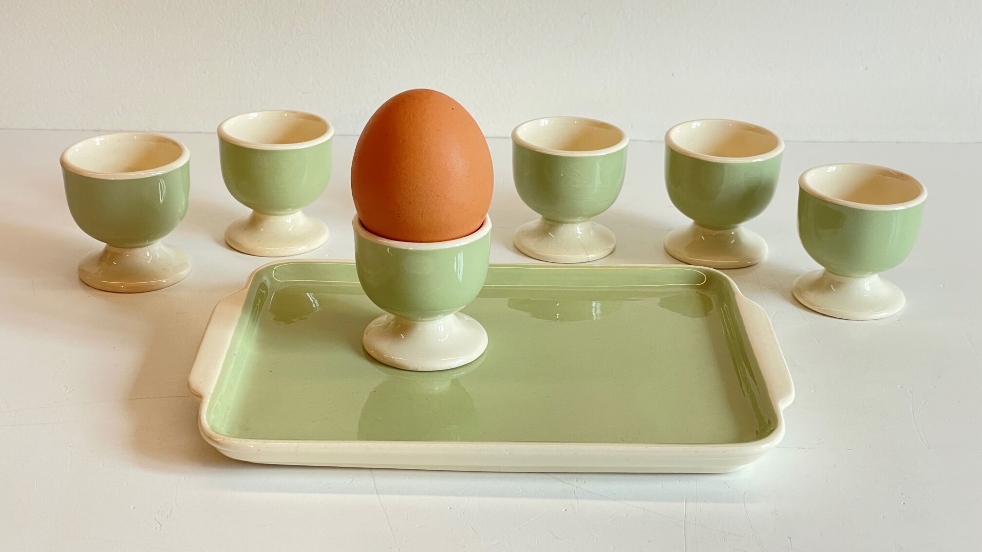 6 coquetiers sur plateau céramique par villeroy & boch