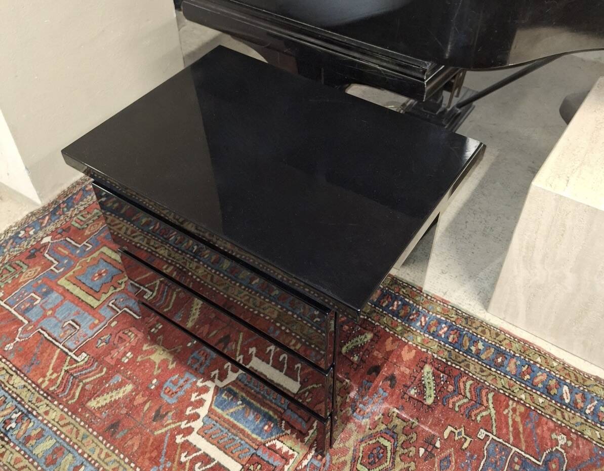 Commode en laque de David Lange Roche Bobois, signée, années 1970.