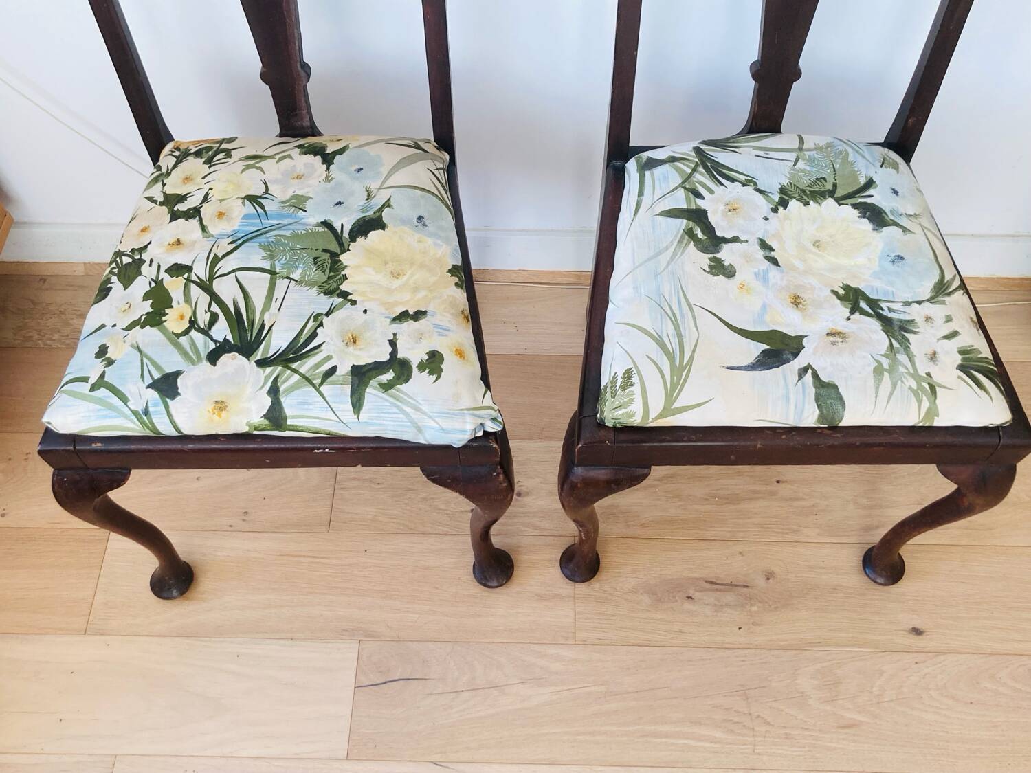 Set of 2 Art Nouveau chairs