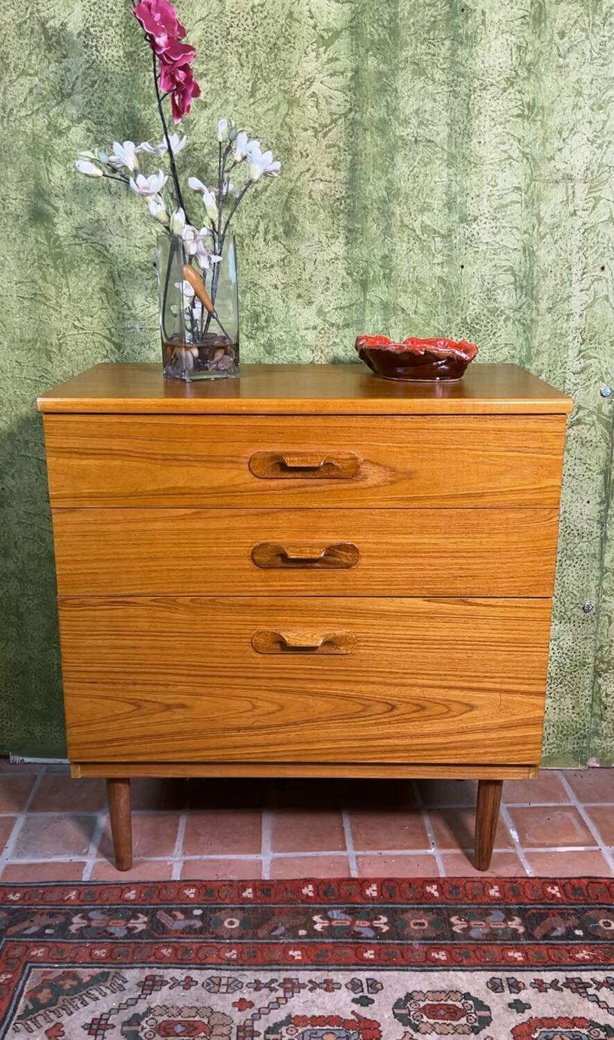 Commode rétro vintage en teck du milieu du siècle