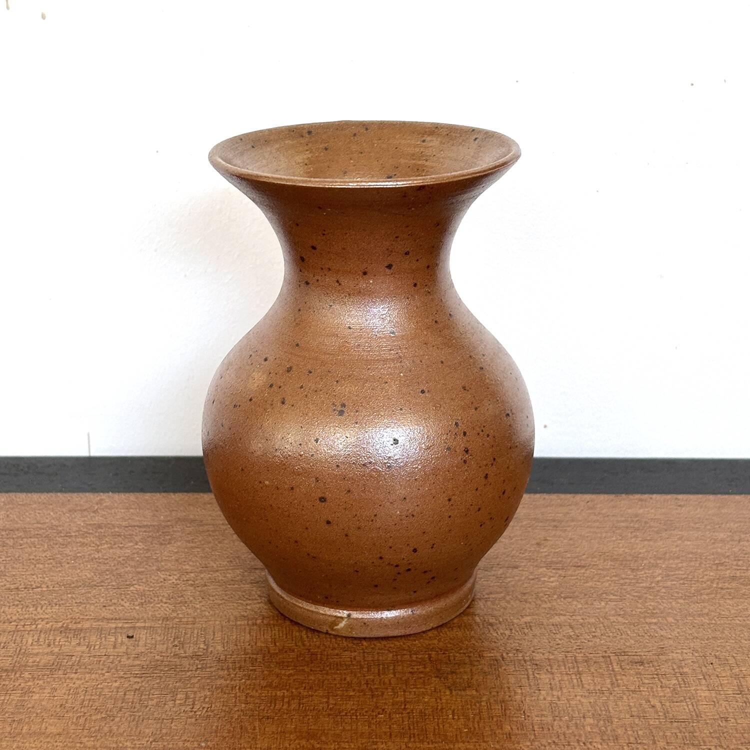 Satin stoneware vase