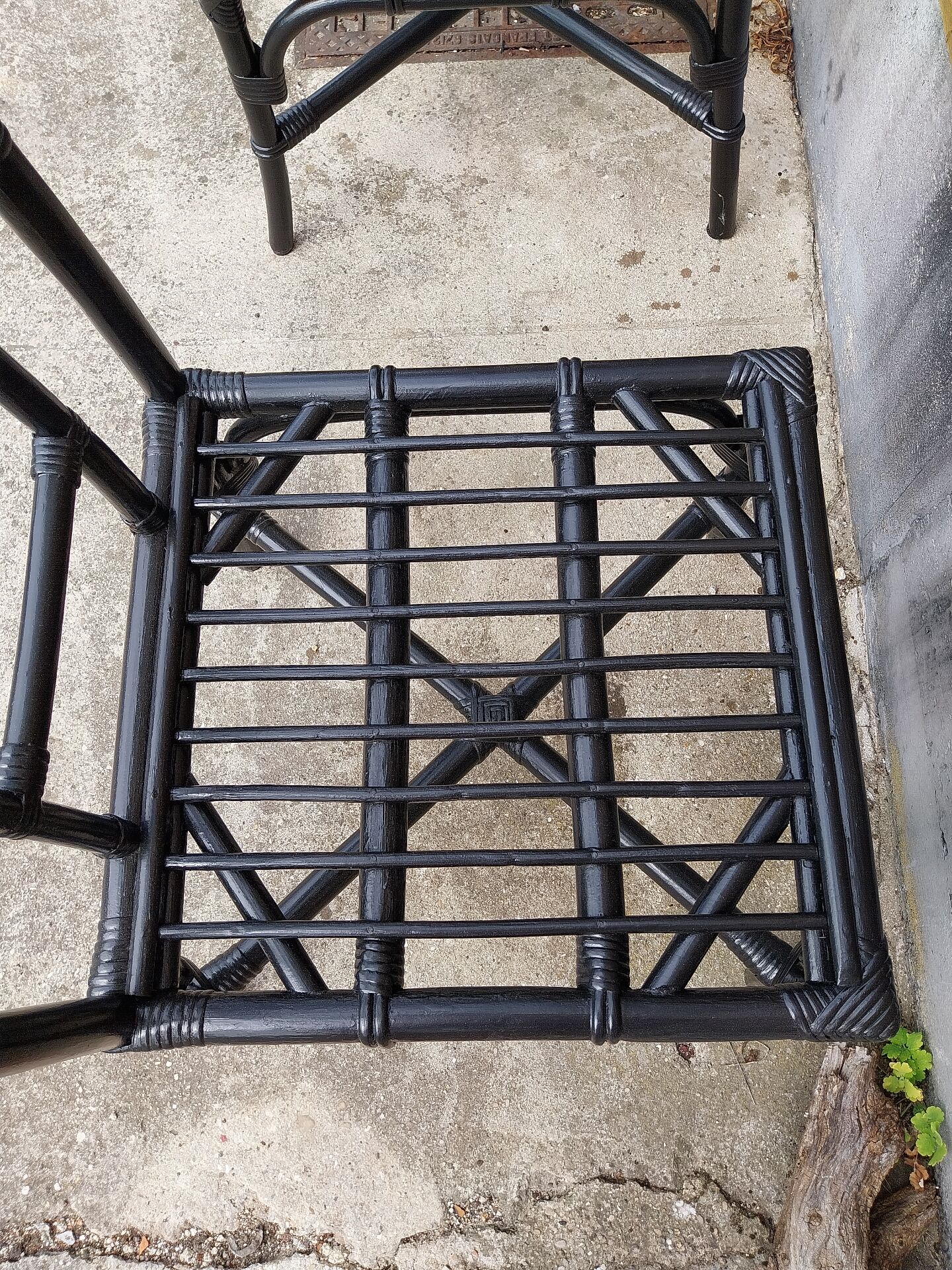 Fauteuils en rotin noir