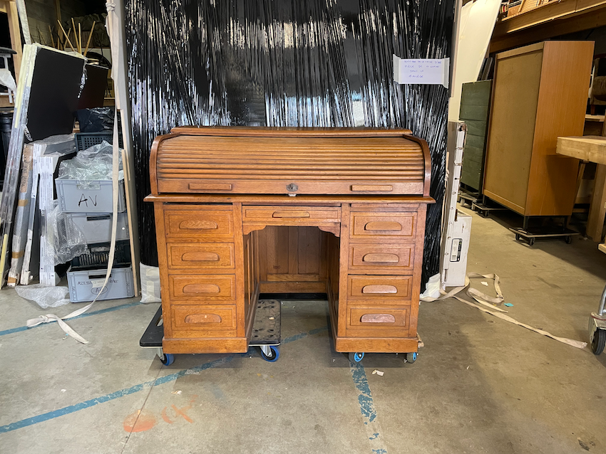 Double box oak cylinder desk early twentieth century (1930/1940)