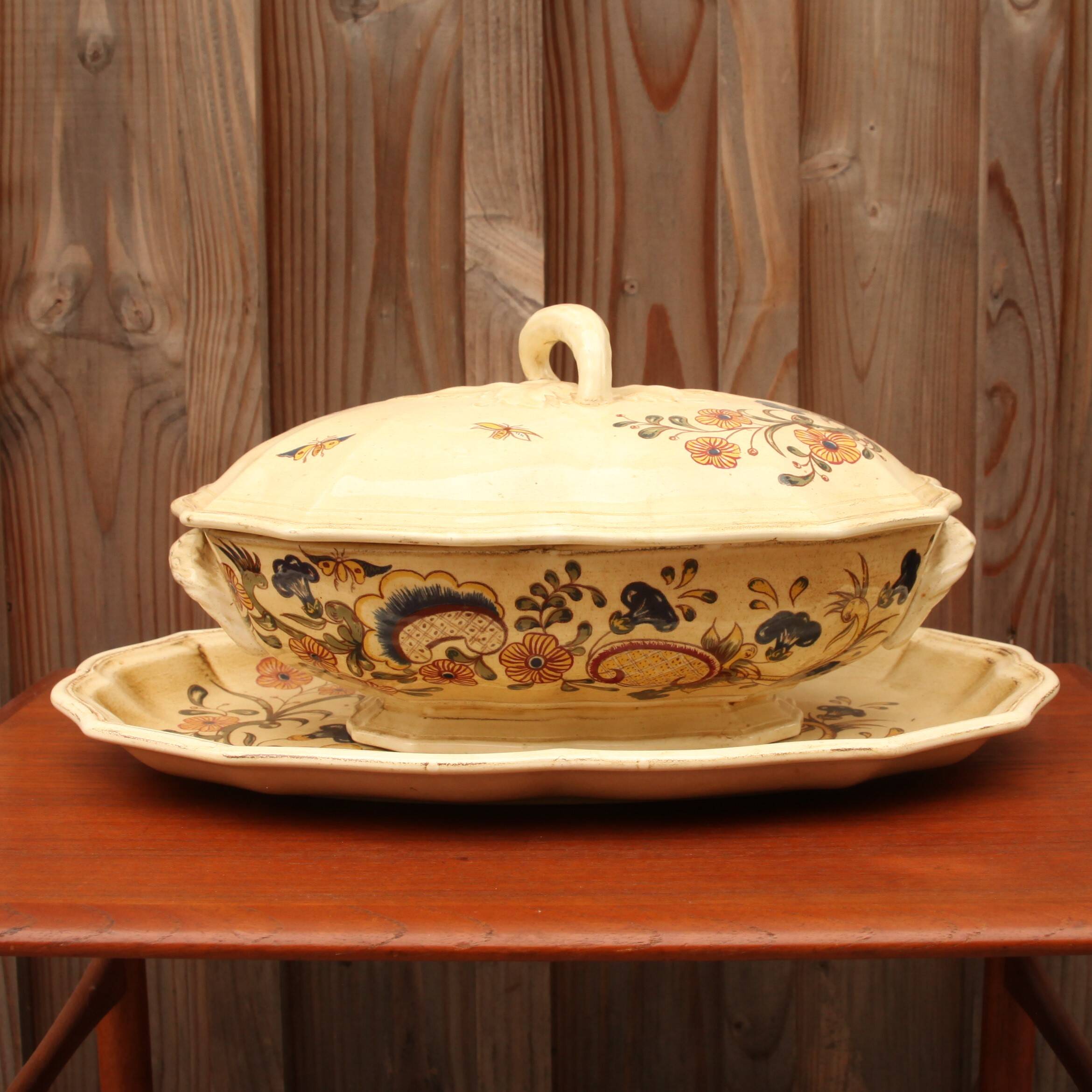 Salins earthenware soup tureen