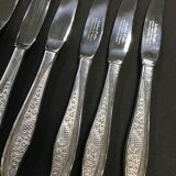 Box of 6 small English knives in silver metal