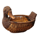 Wicker duck basket
