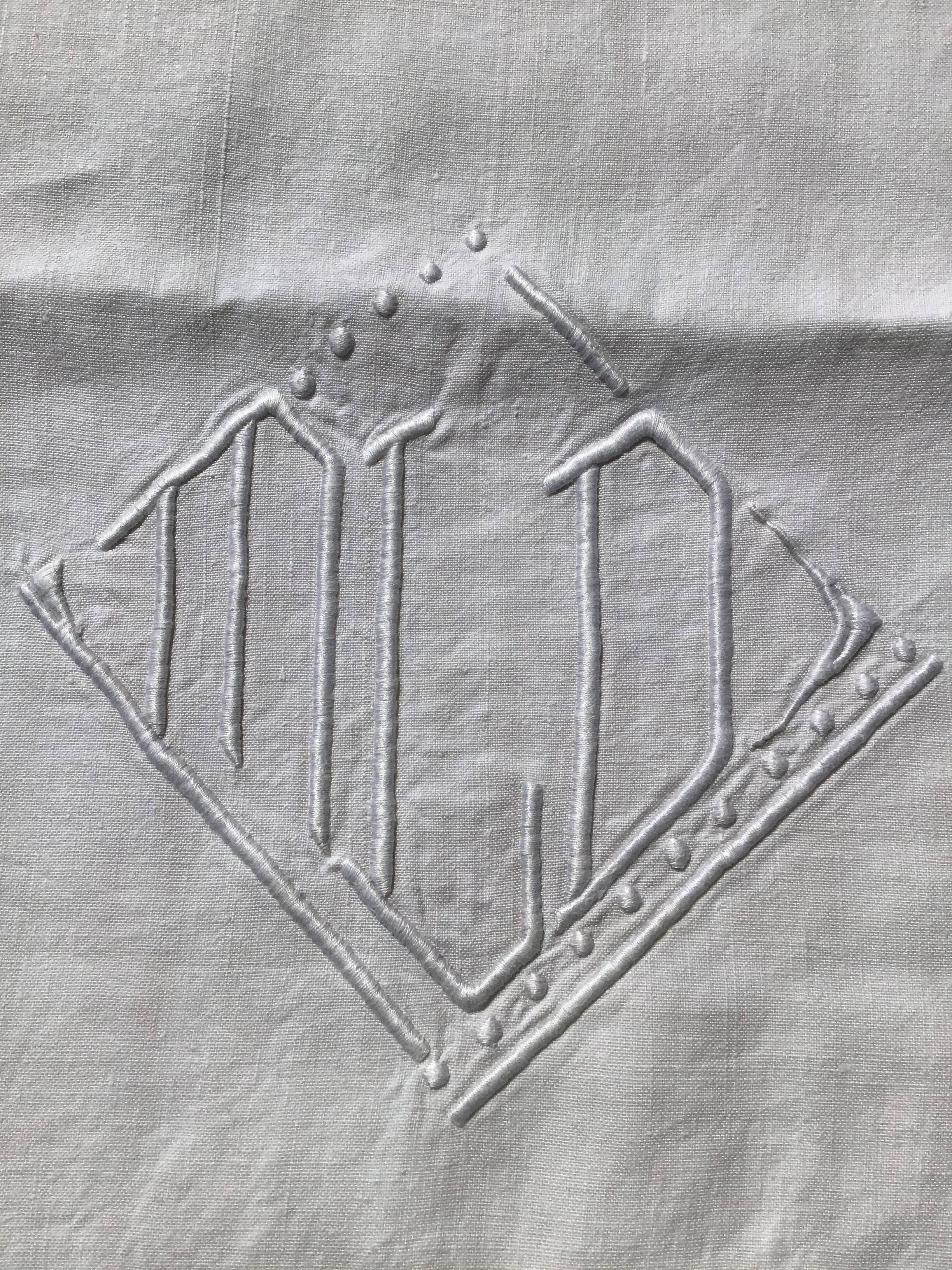 Linen sheet MLD lozenges and double day scale
