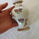 Small porcelain pot hand-painted by Samson Paris, Compagnie d style.