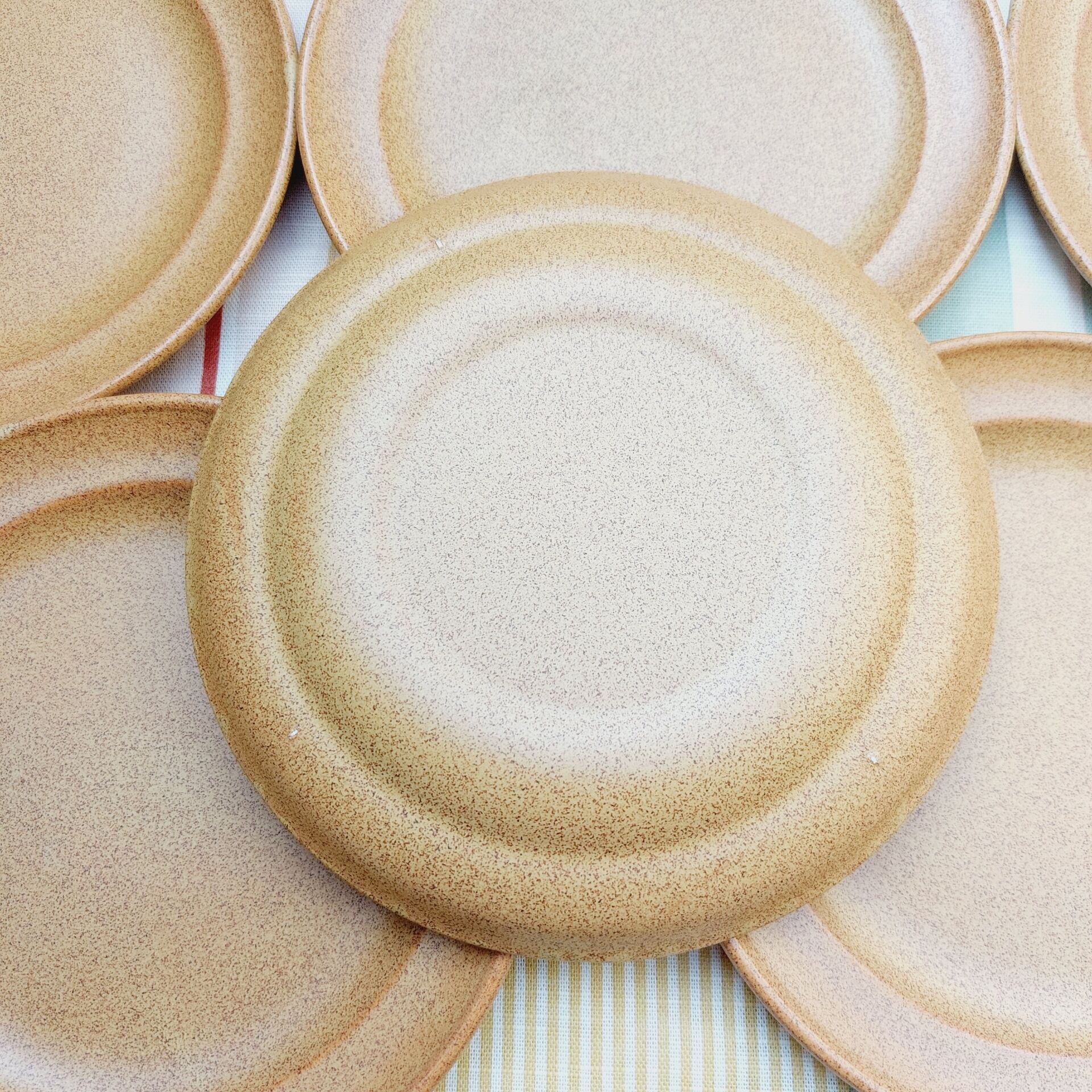 Speckled stoneware dessert plate