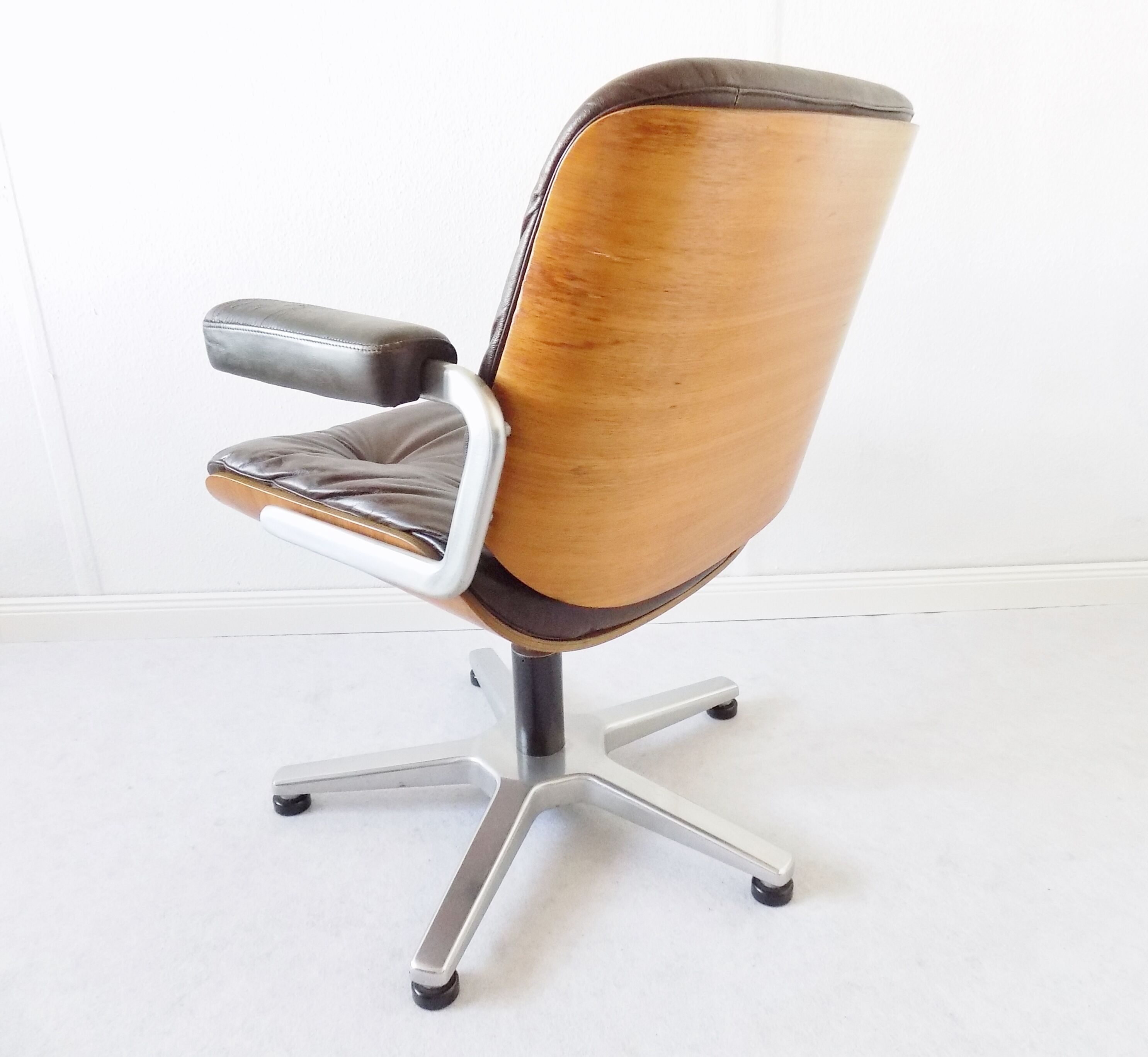 Chaise de bureau en cuir Stoll Giroflex par Karl Dittert moderne du milieu du siècle
