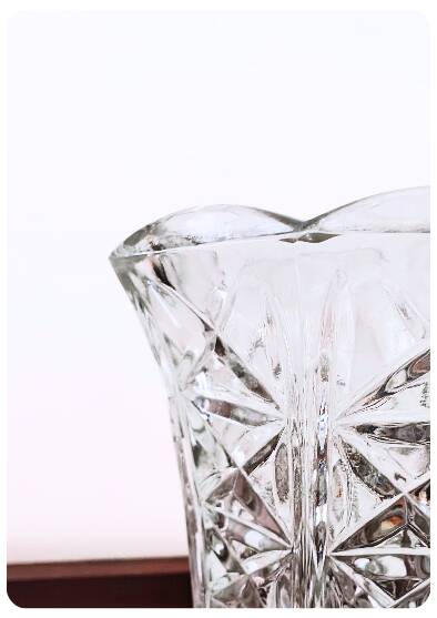 1930s Fidenza Vase – Italian Art Deco Pressed Glass