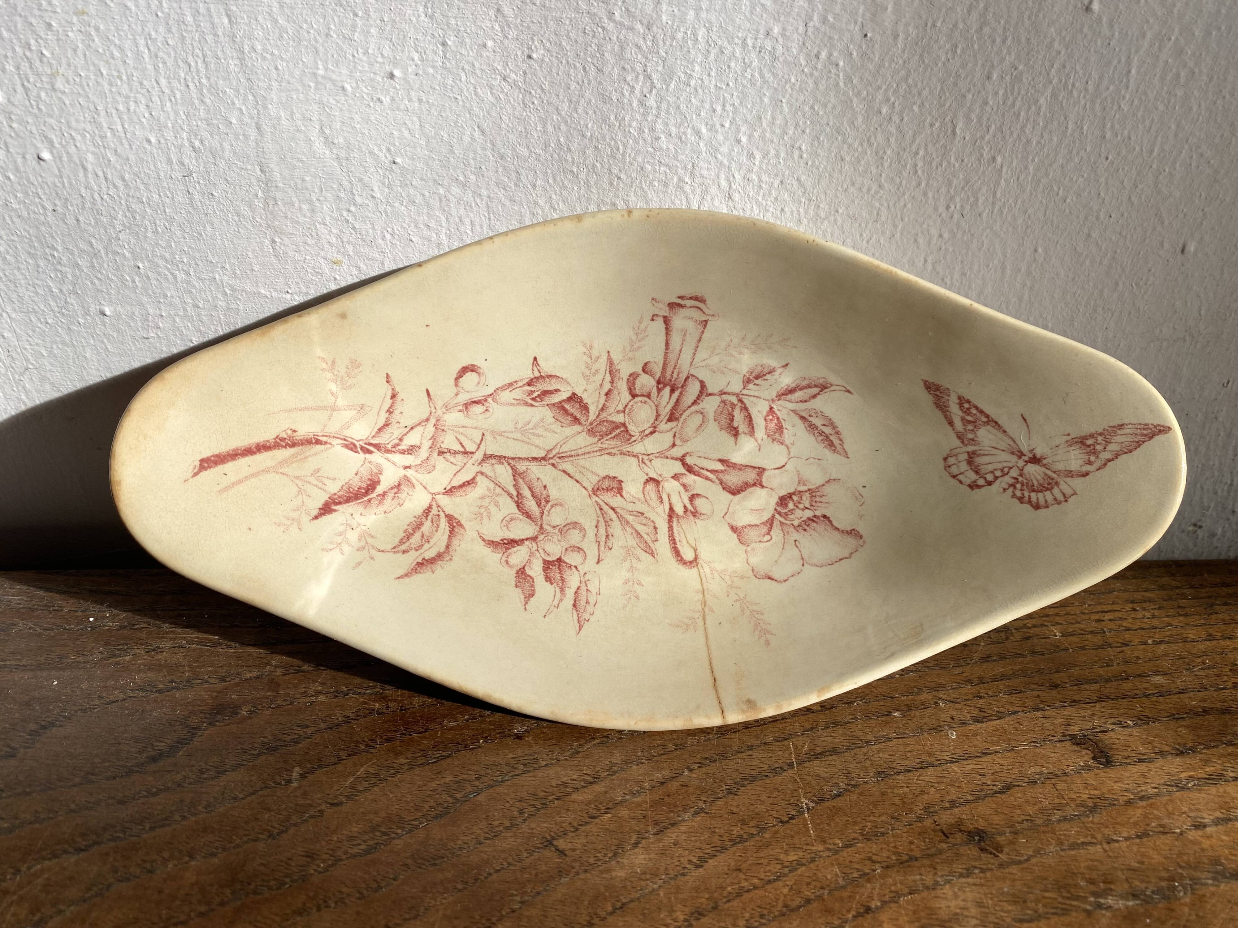 Badonviller ironstone dish with Virginia jasmine