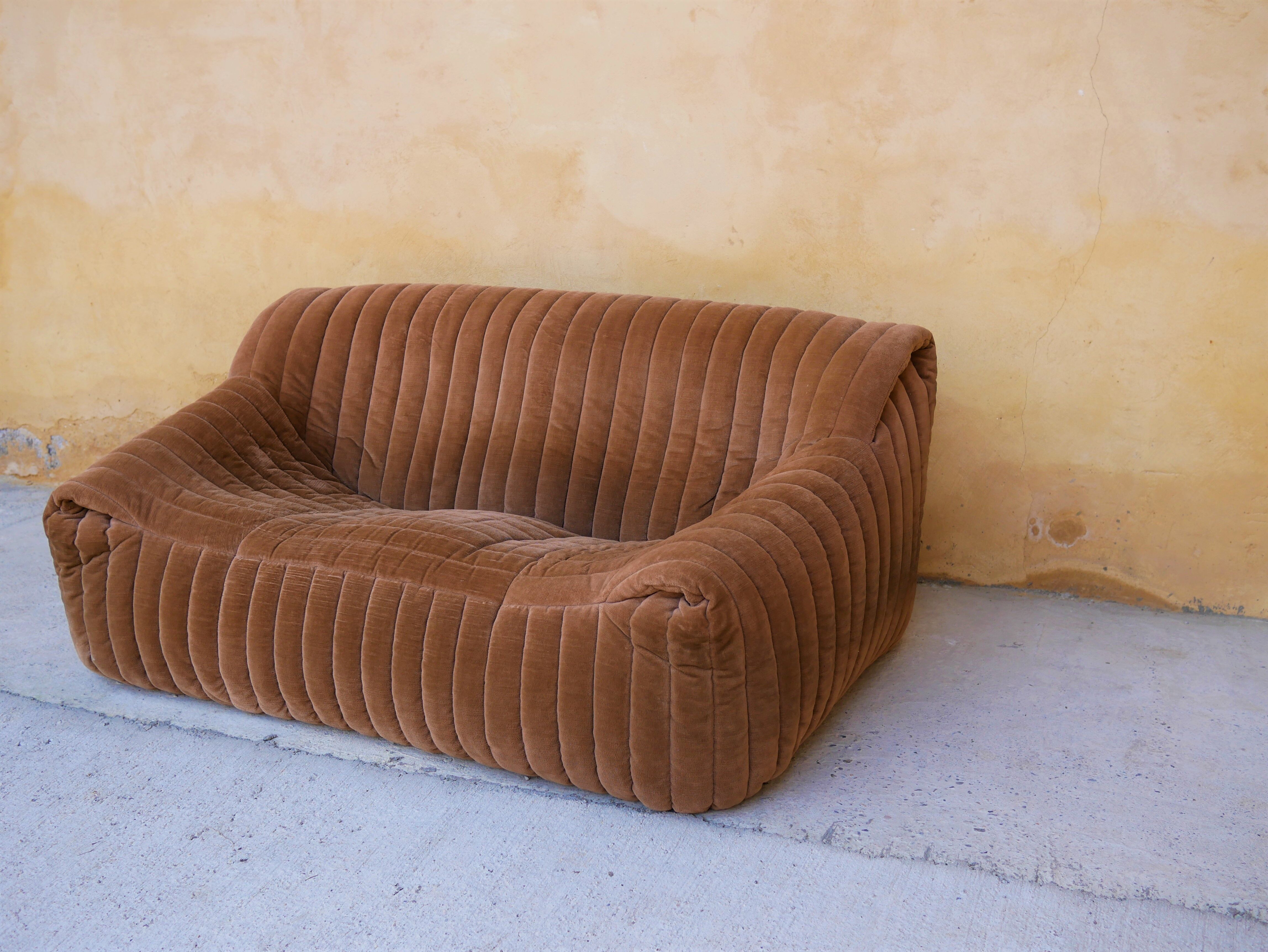 Sofa model "Sandra" by Annie Hieronimus for Cinna editions, 70