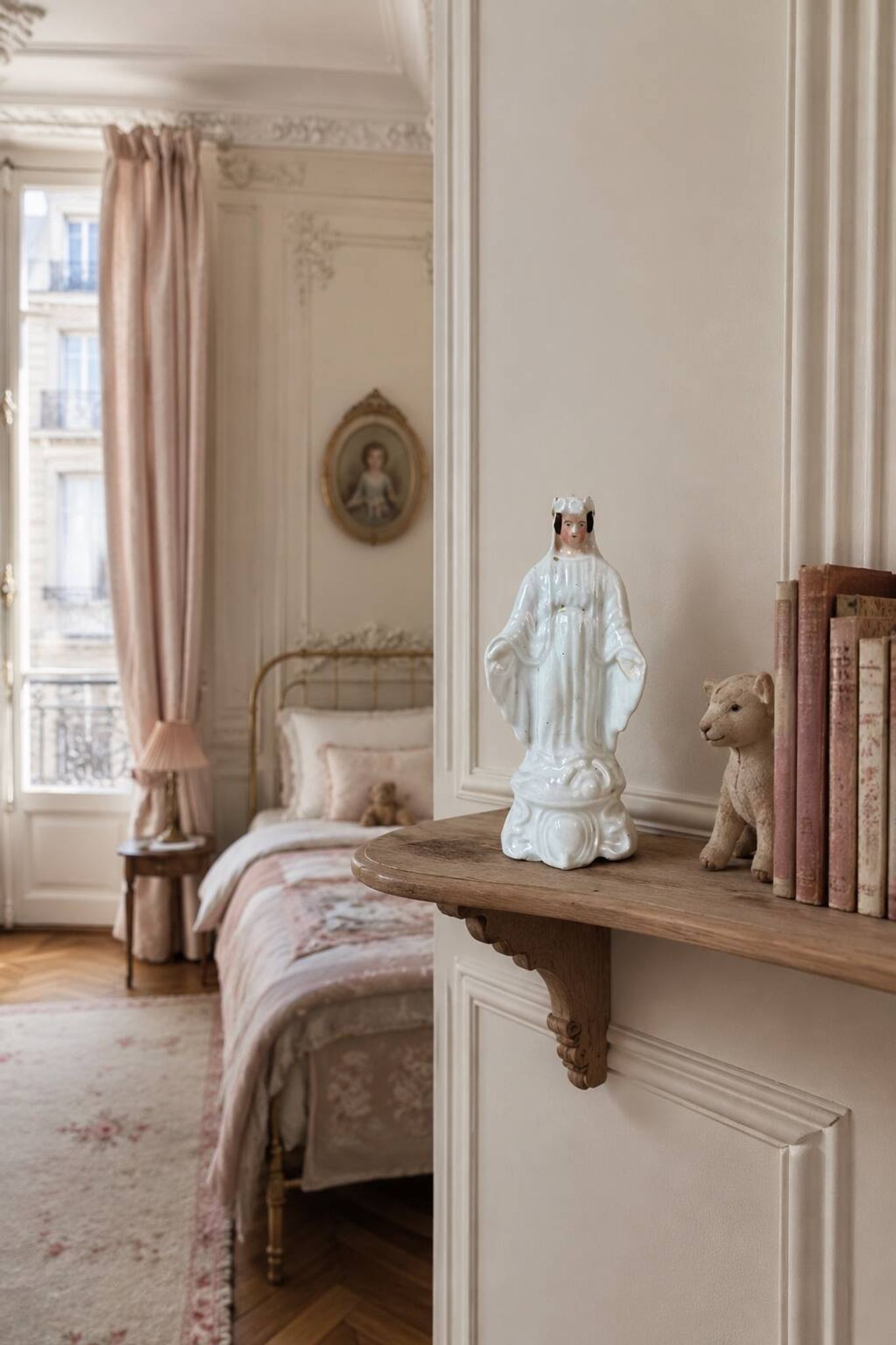 Porcelain virgin