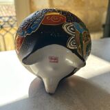 Empty pocket, burns Japanese incense Satsuma