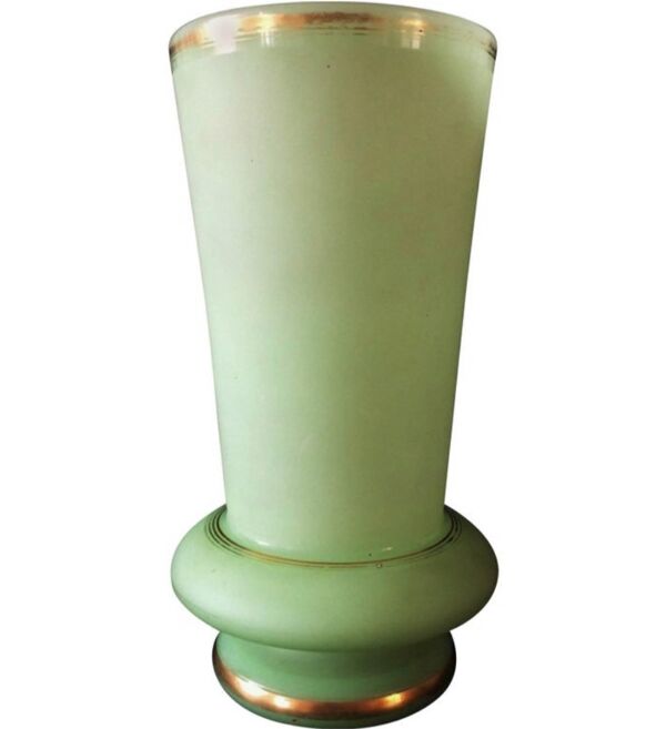 Vase, opaline vert, vers 1930 (art déco)