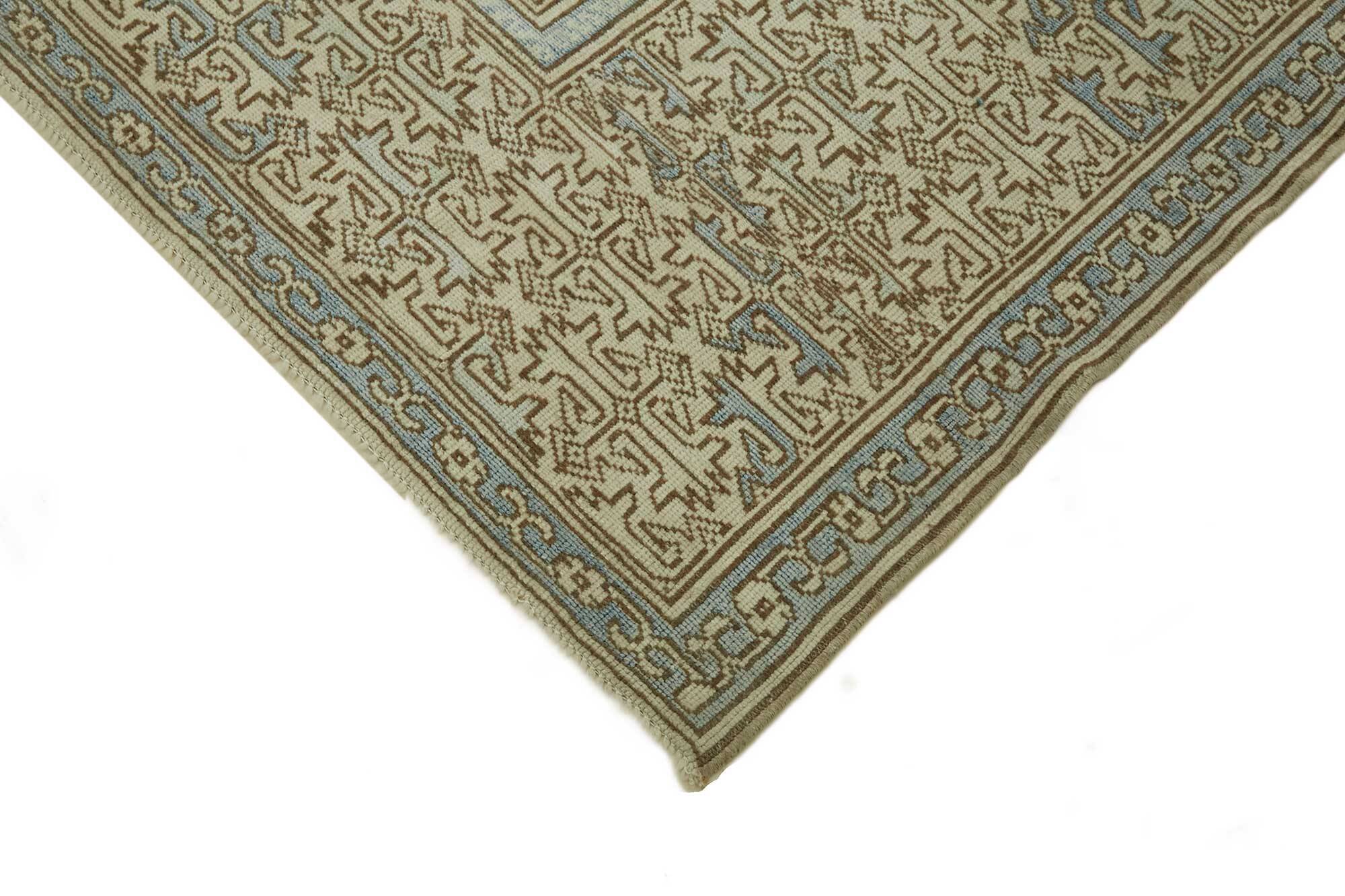 Turkish Vintage Anatolian Rug 245 cm x 296 cm