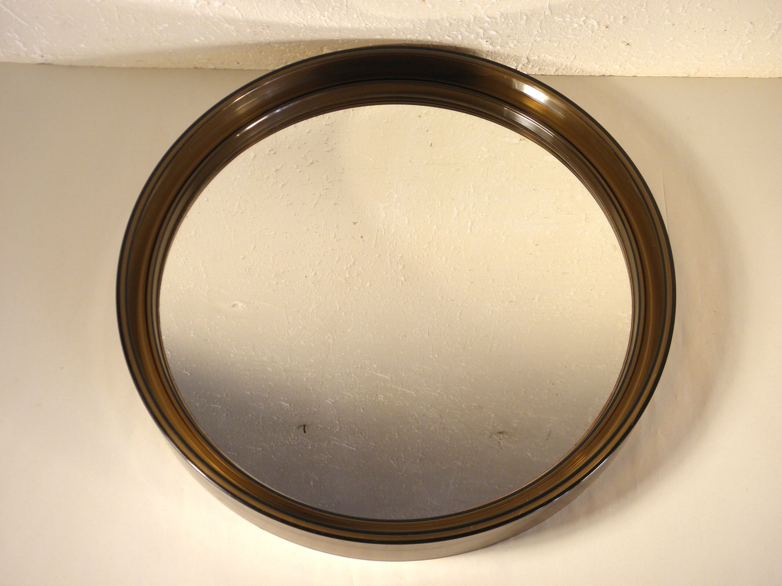 Round mirror 70s