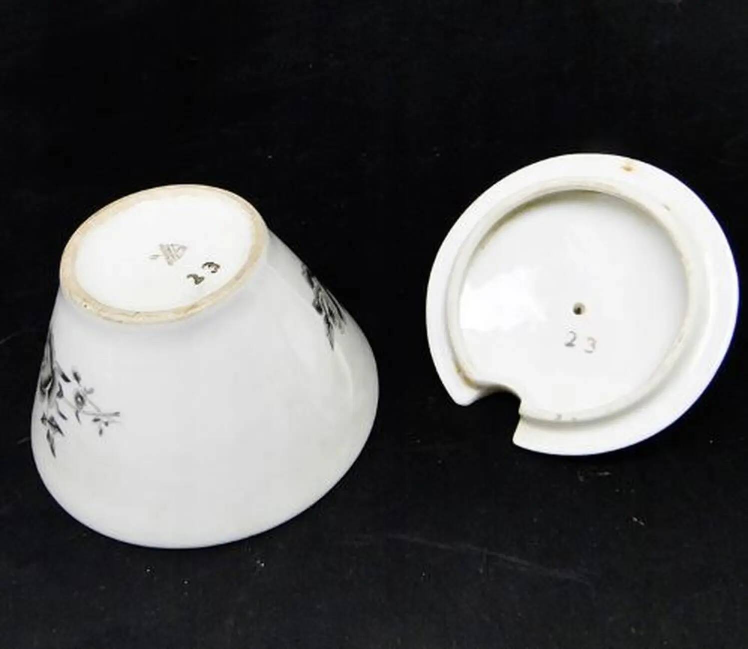 Art Nouveau sugar bowl, cream ceramics, Ćmielów, Poland, 1960s