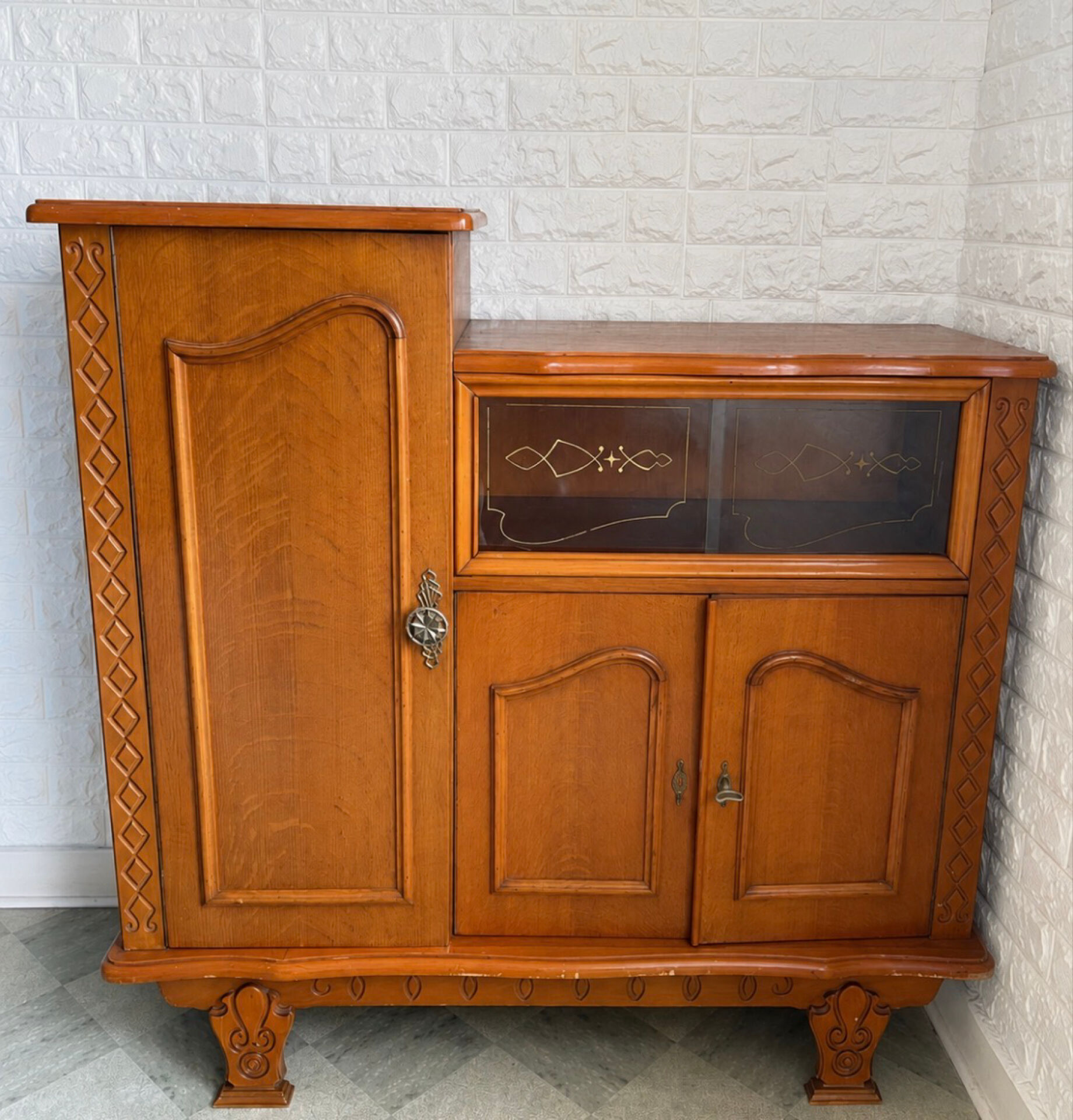 Vintage Oak Bookcase & Display Cabinet