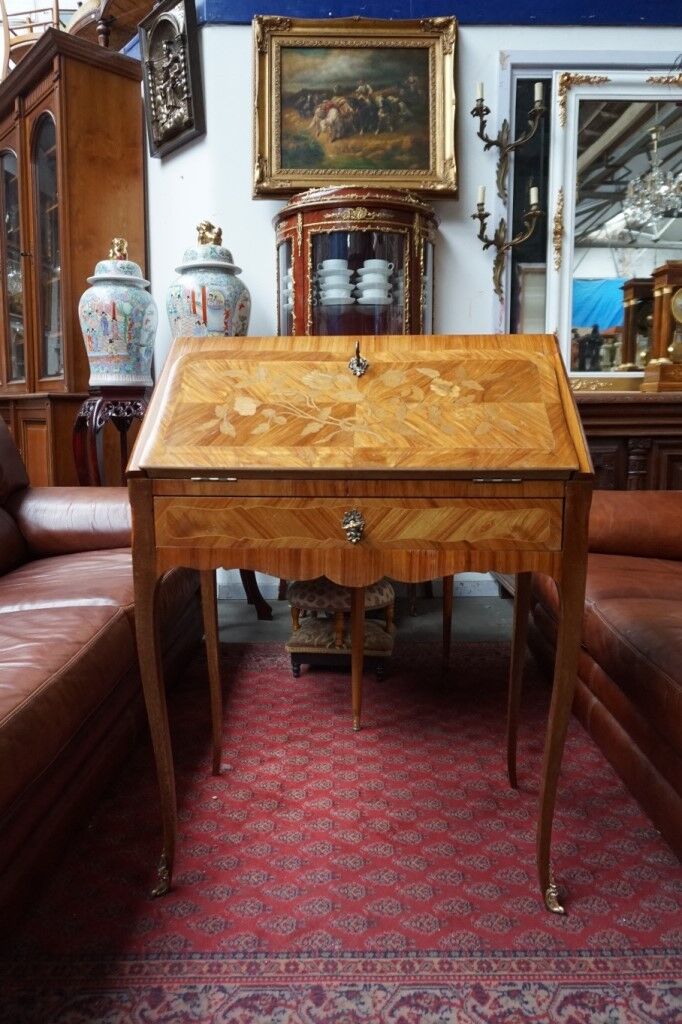 Secrétaire de style Louis XV