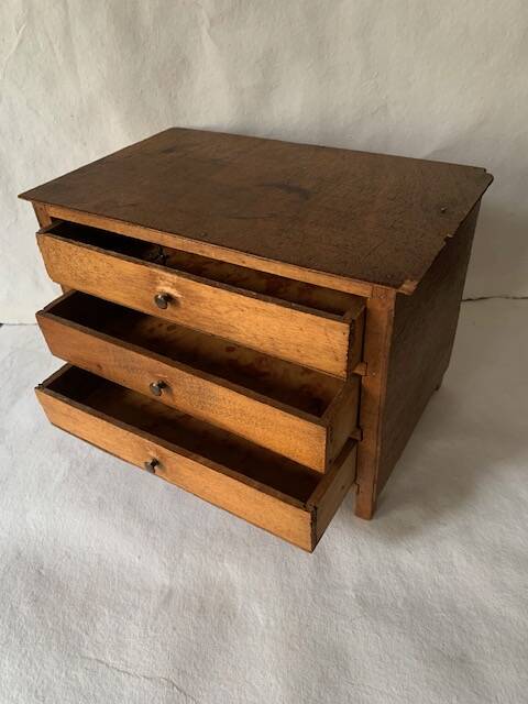 Small old wooden haberdashery chest of drawers, 3 drawers