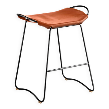 Contemporary sculptural bar stool, smoked black metal and natural tobacco leather.