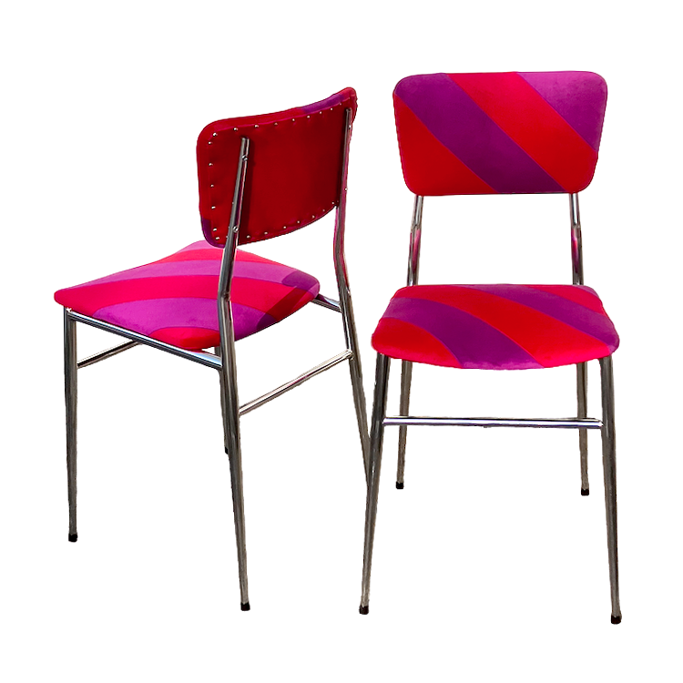Red/purple patchwork chairs duo