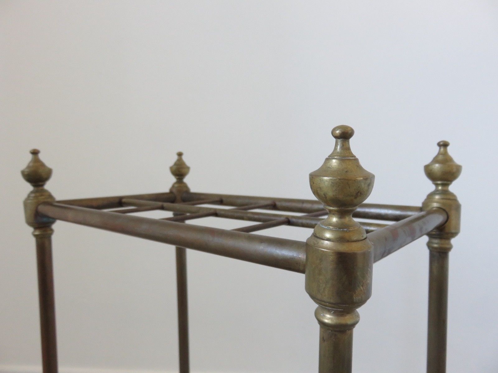Umbrella rack in brass of the 1900s