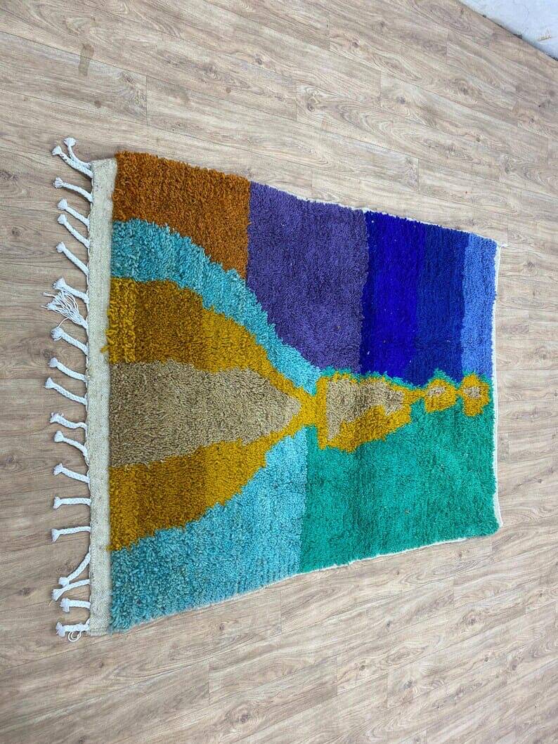 Colorful handmade Berber rug, traditional style, size 150 x 250 cm