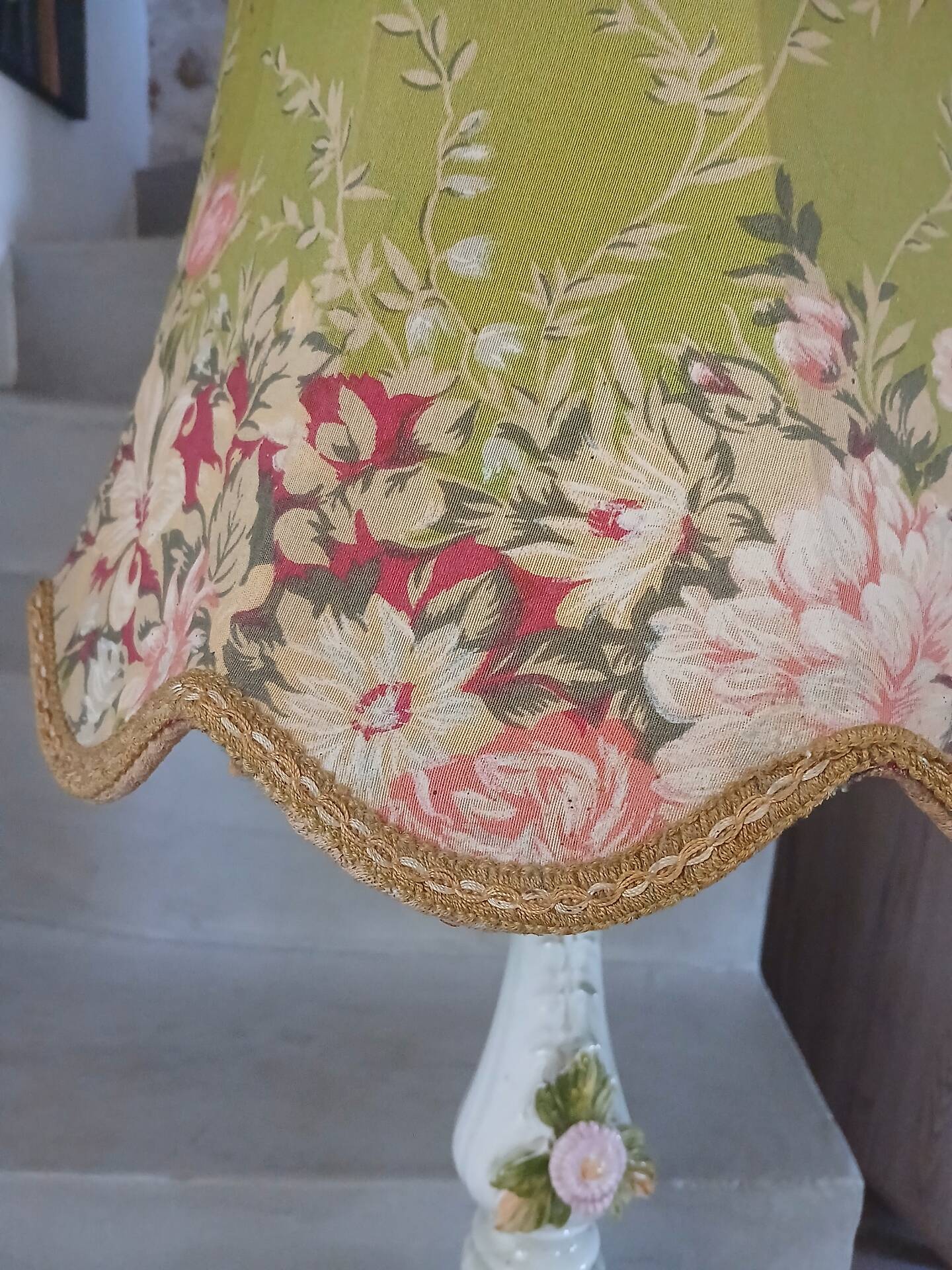 Antique lamp in Italian ceramic