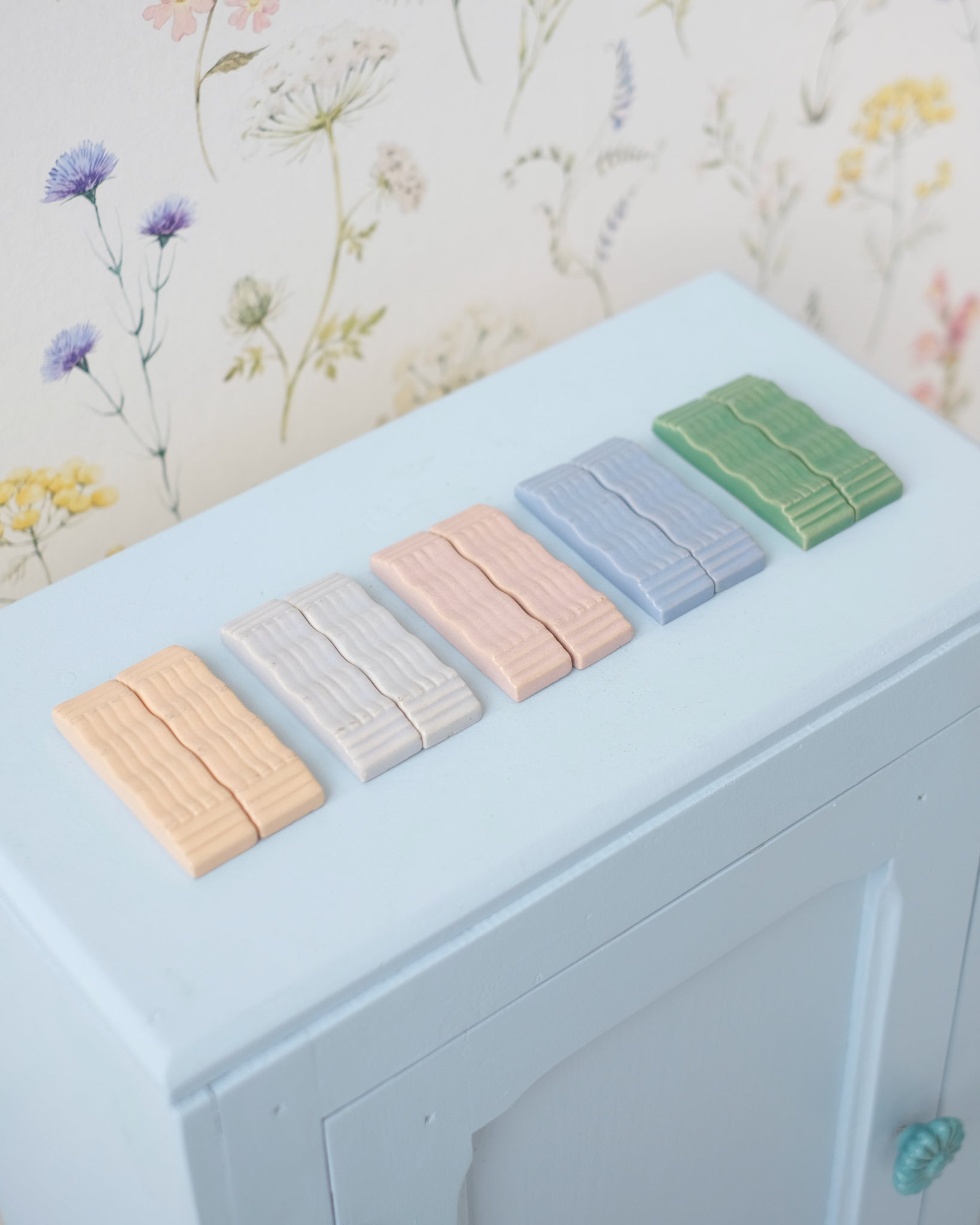 10 Ceramic Art Deco knife holders