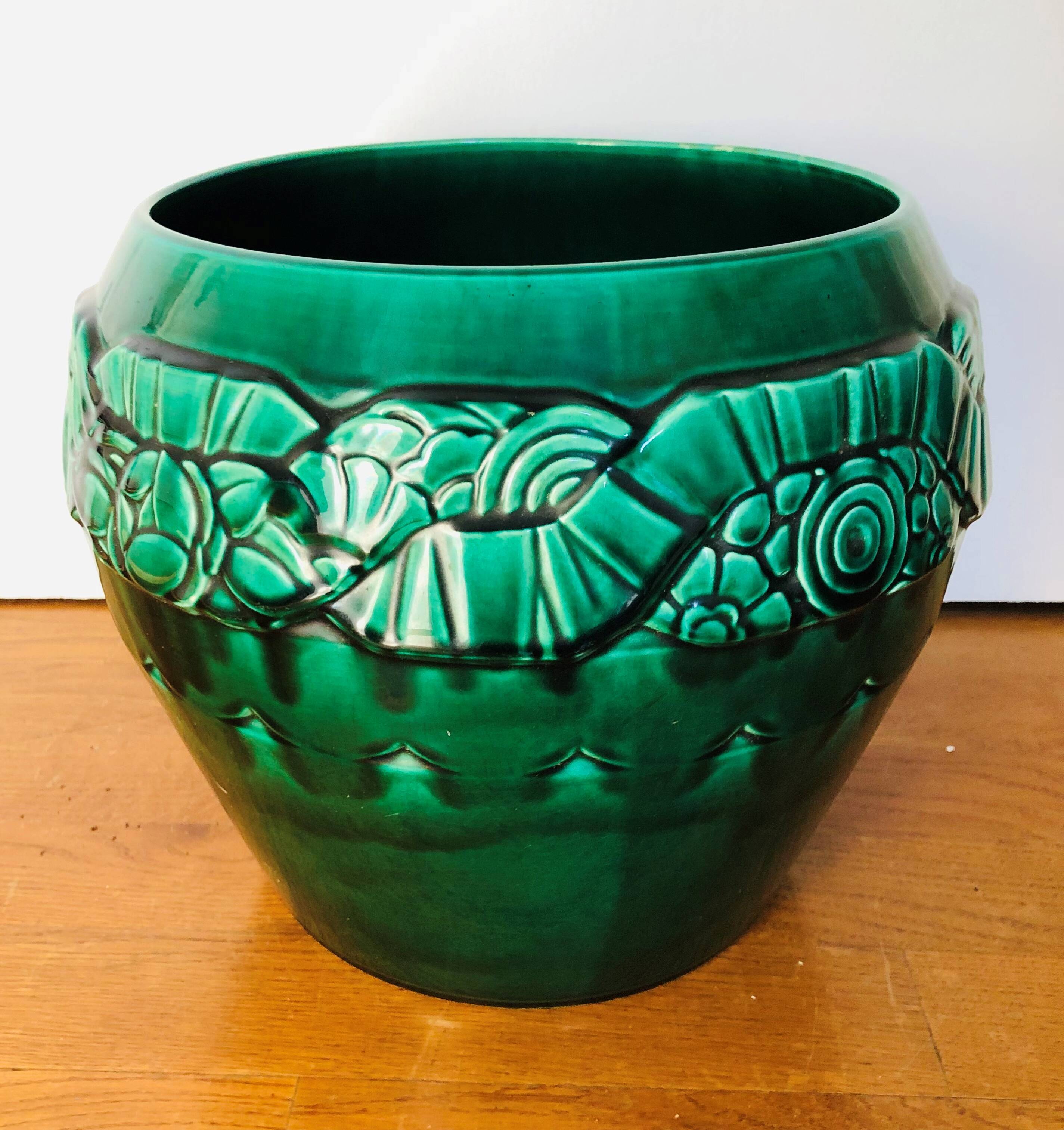 Large Art Deco ceramic pot cover