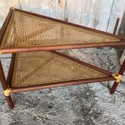Table Basse Triangulaire Bambou Rotin + Plateaux Cannées Modèle Unique