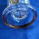 Vase forme chantournée avec  piedouche