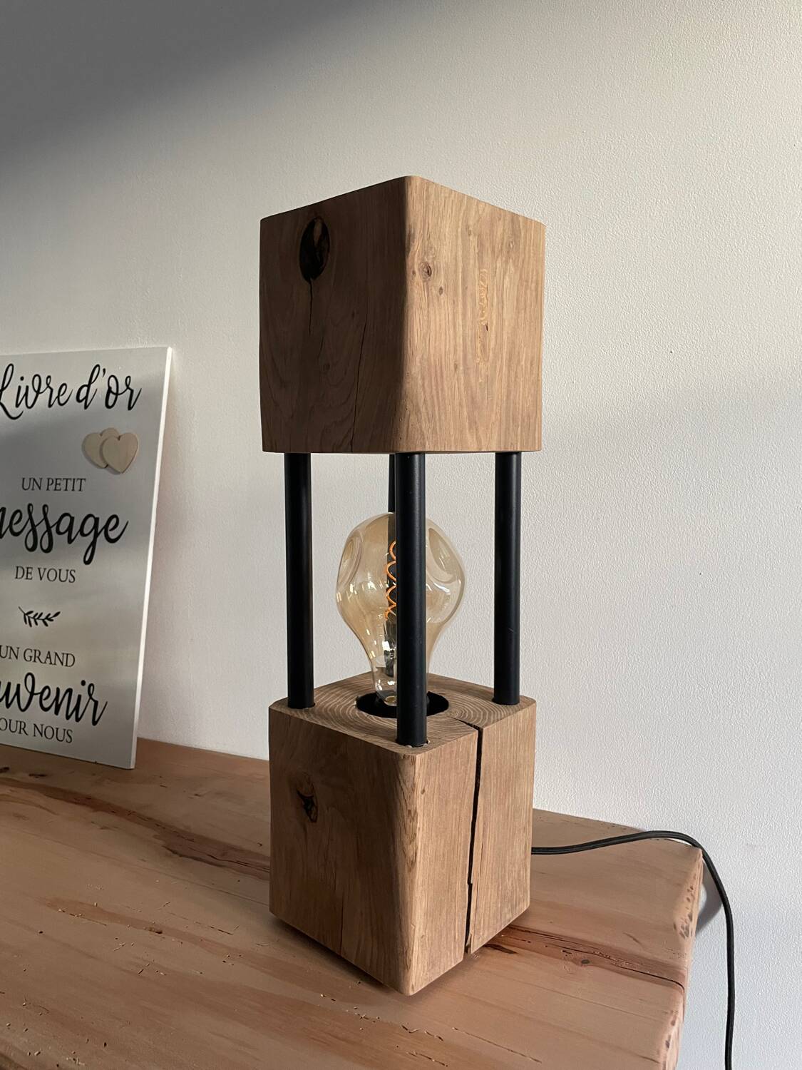 Lampe en bois chêne acier