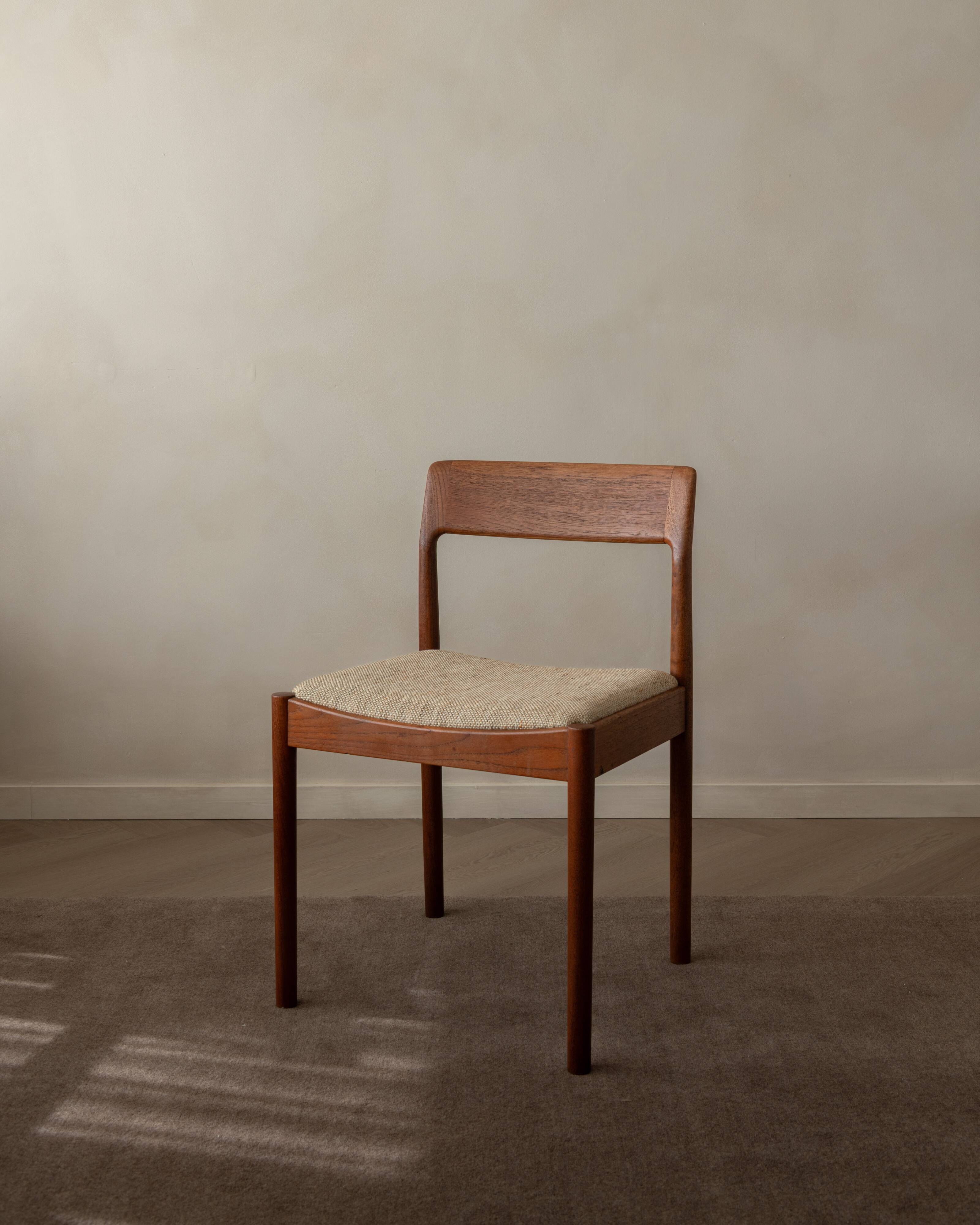 Vintage Dining Chairs by Johannes Nørgaard for Nørgaard Møbelfabrik