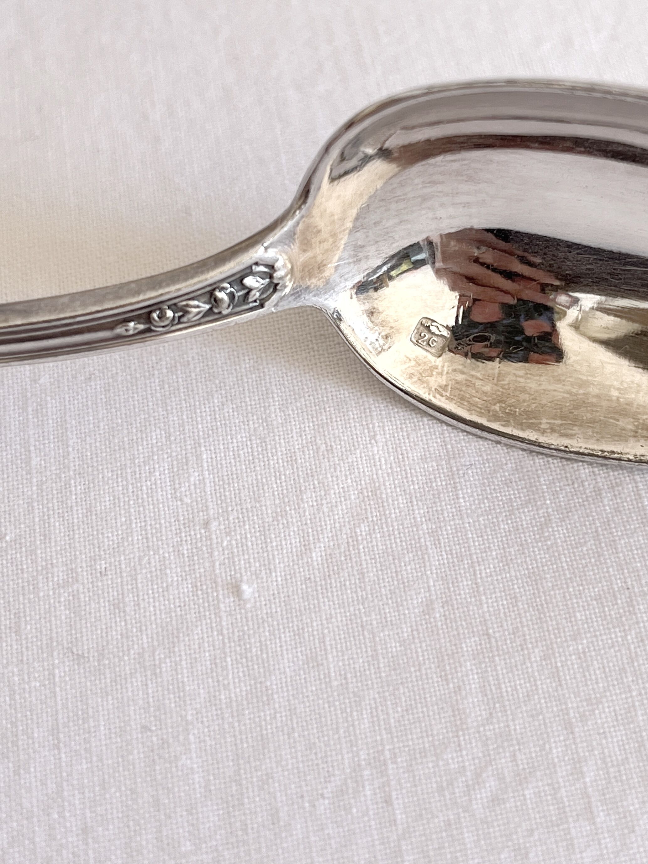 Set of 11 small vintage silver-plated metal spoons