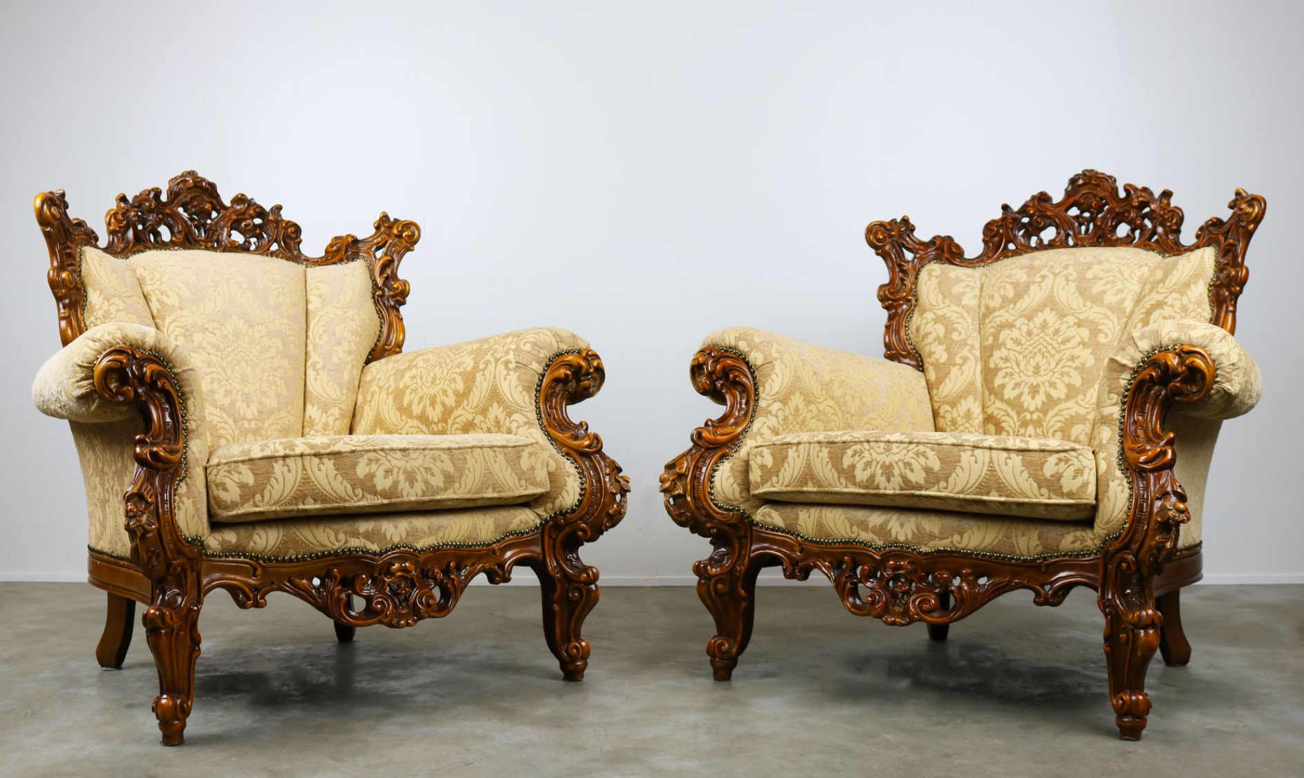 Italy's sculpted mid-century armchairs