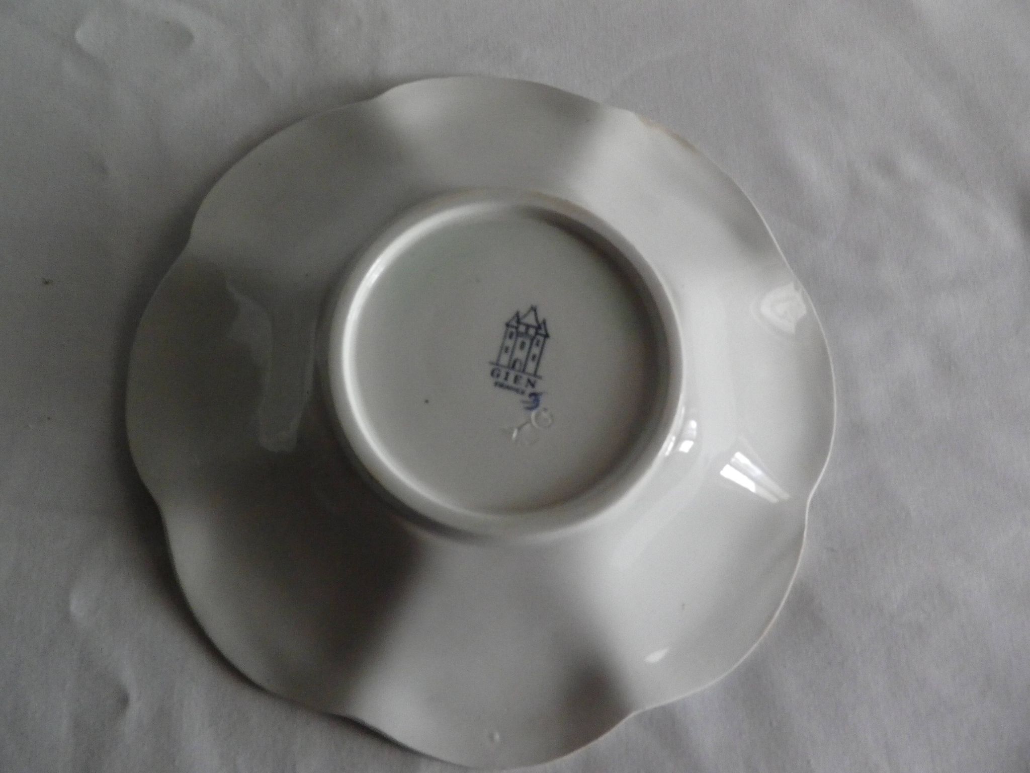 Gien plate