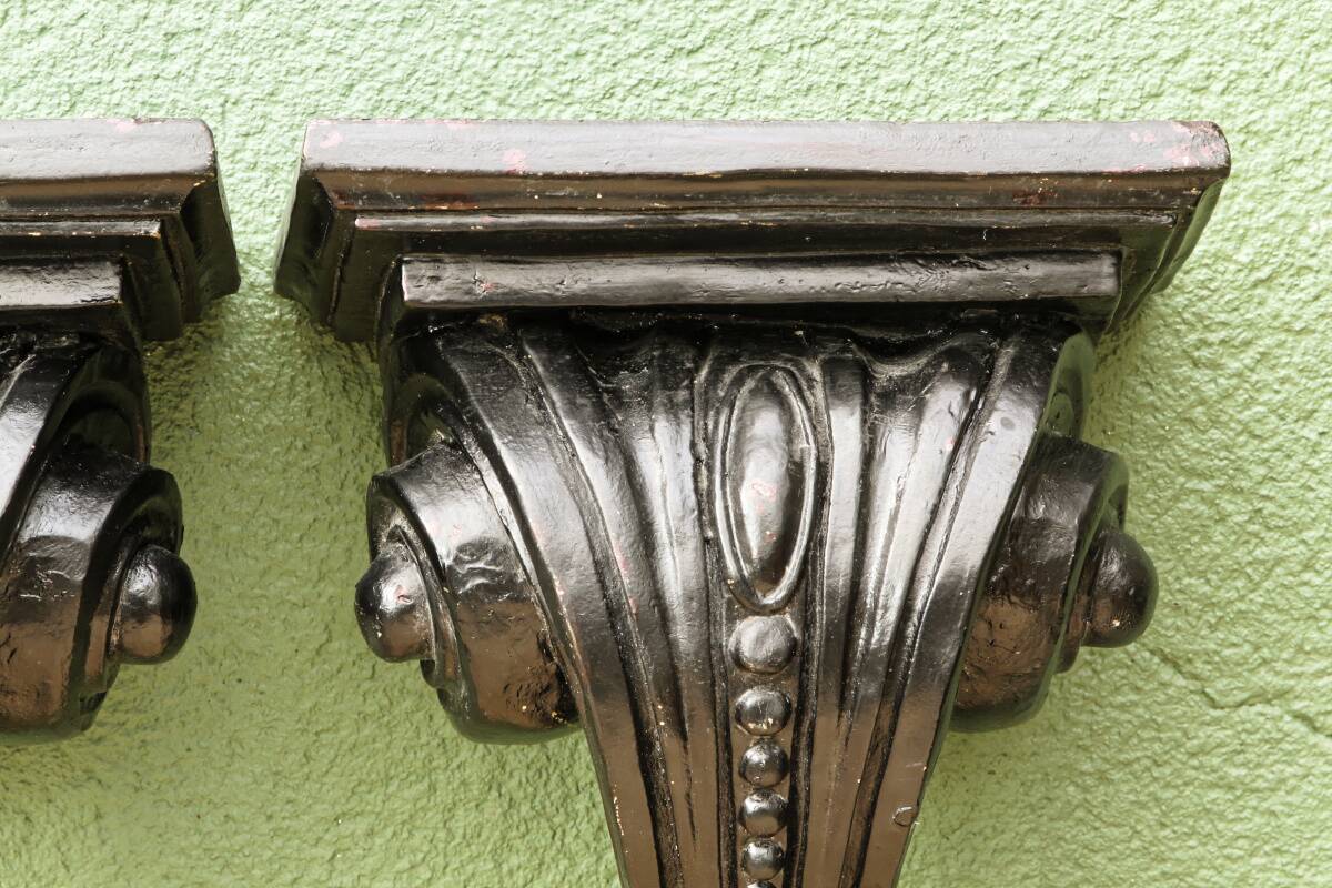 Pair of plaster wall brackets