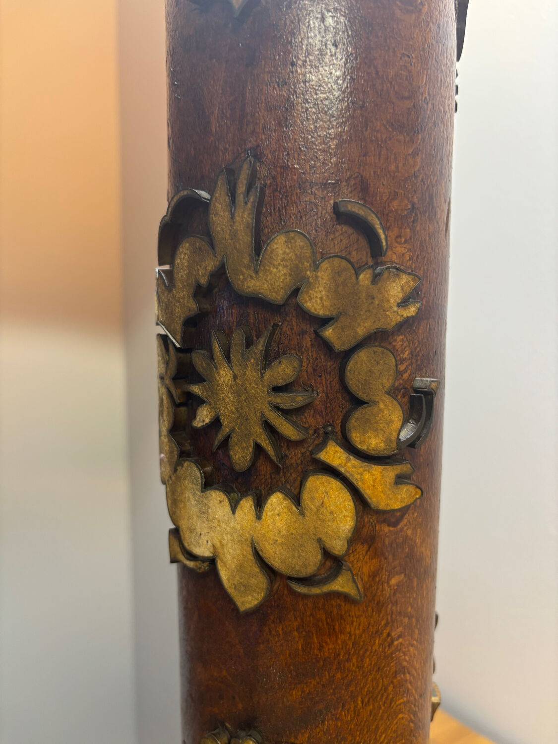 Lamp with printing roller