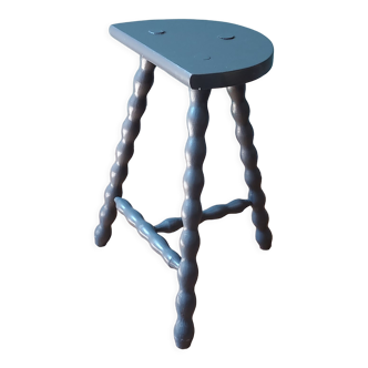 Tabouret tripode gris bleuté