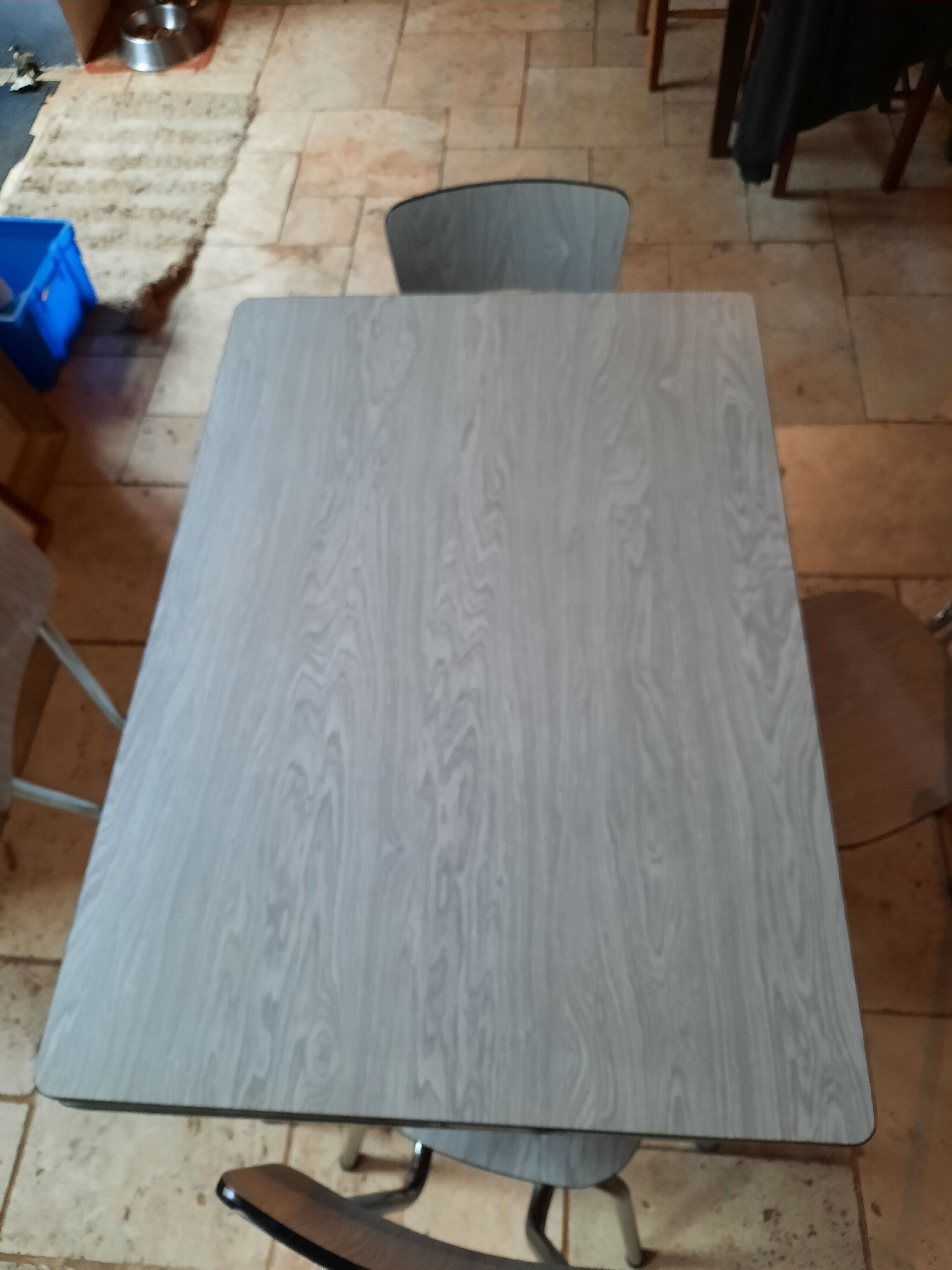 Formica table, 4 chairs and 1 stool