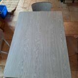 Formica table, 4 chairs and 1 stool