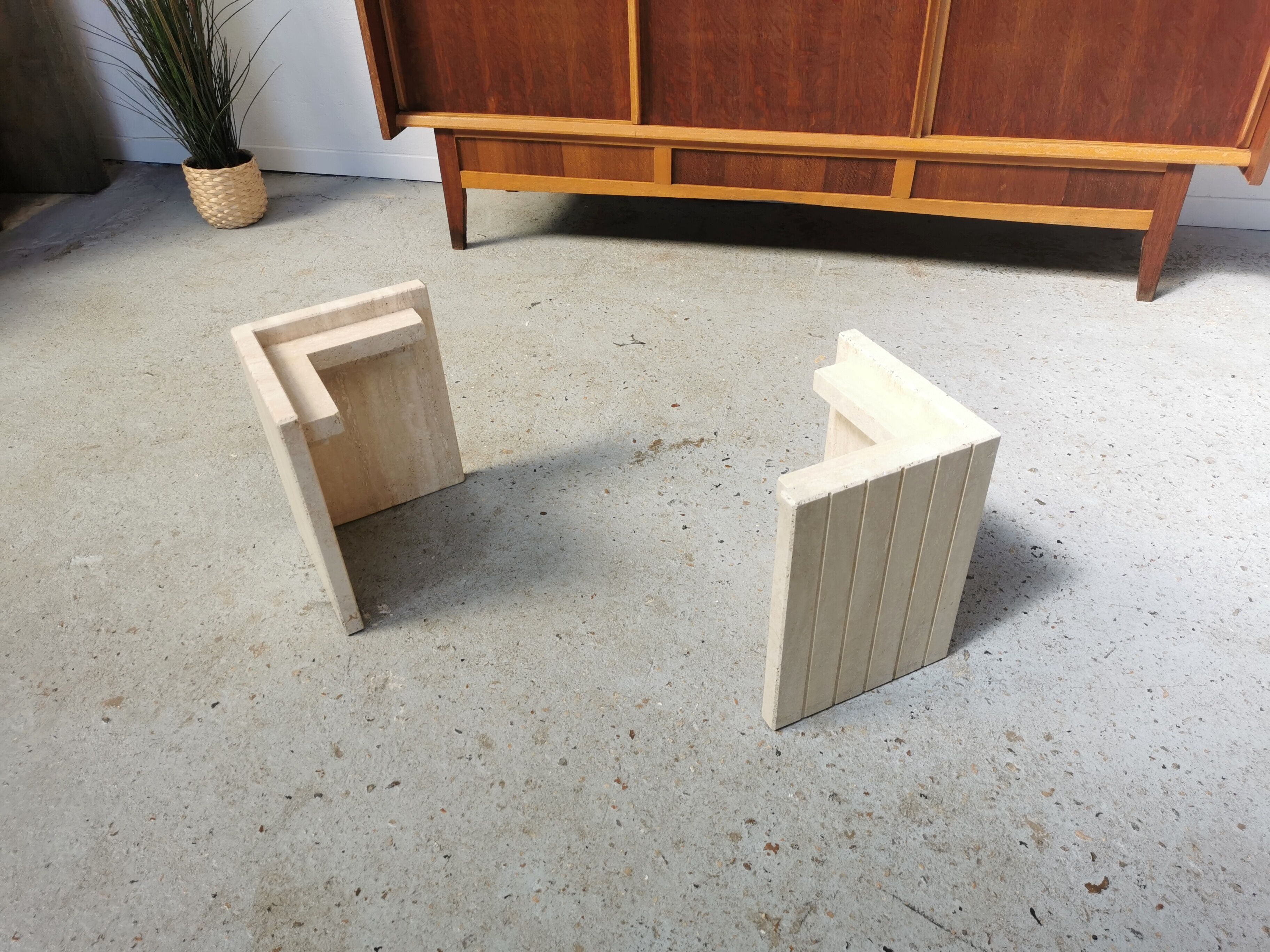 Coffee table in travertine Roche Bobois