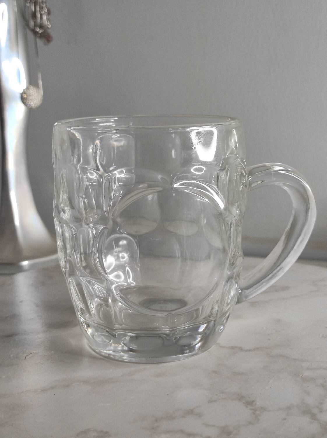 Tasse / choppe en verre