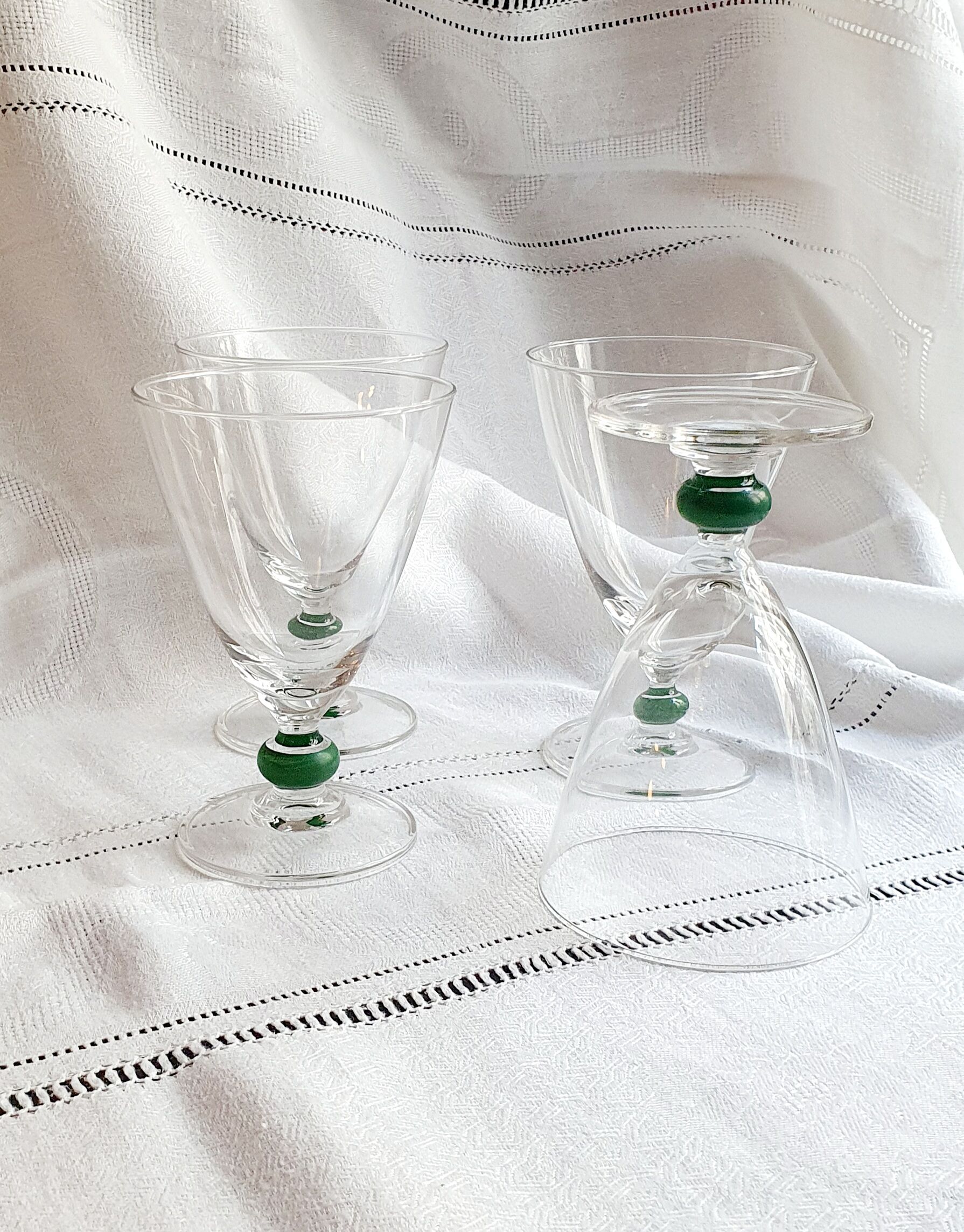 Ensemble de 4 verres à eau à pied