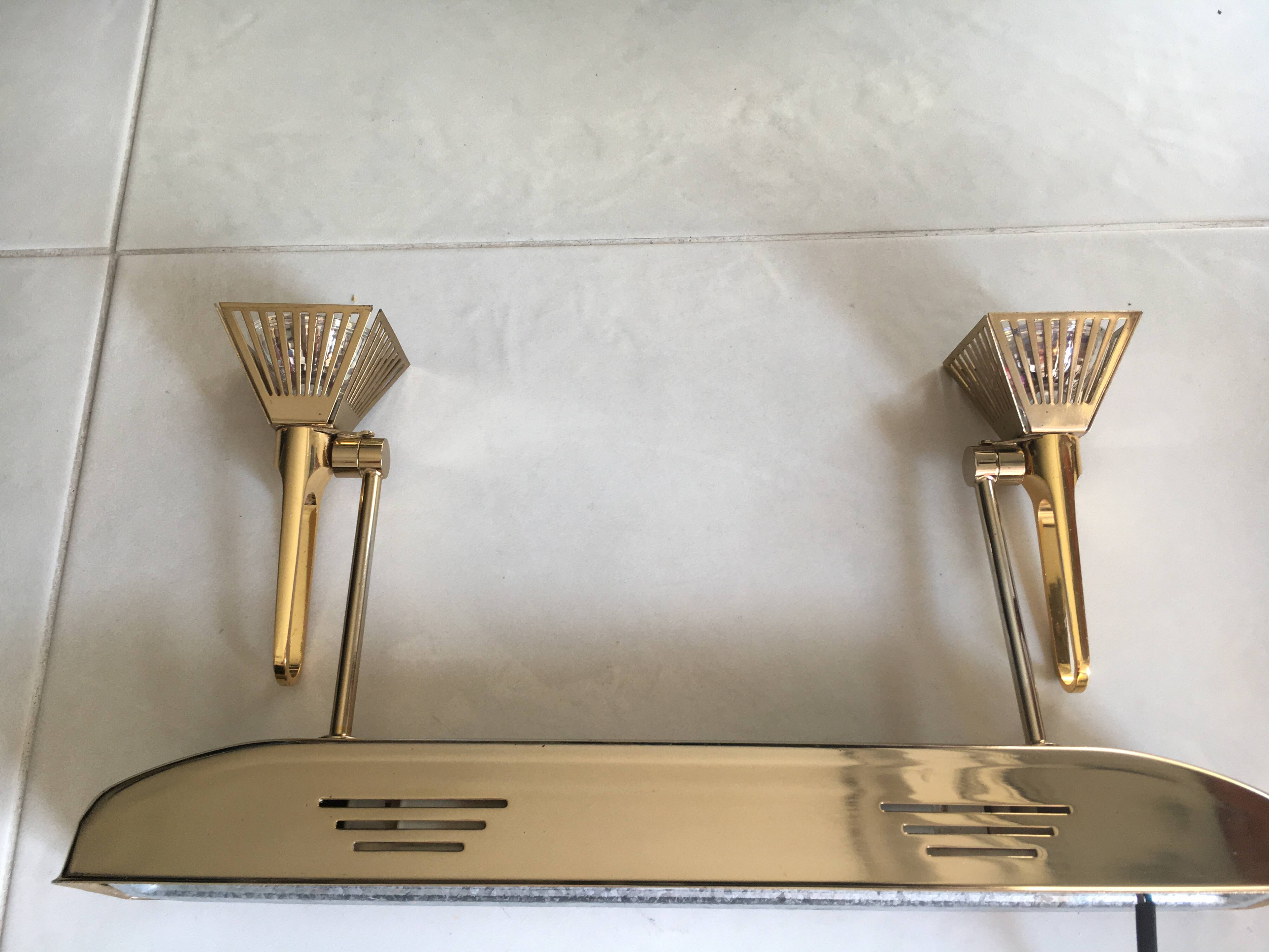 Appliques en laiton Fase