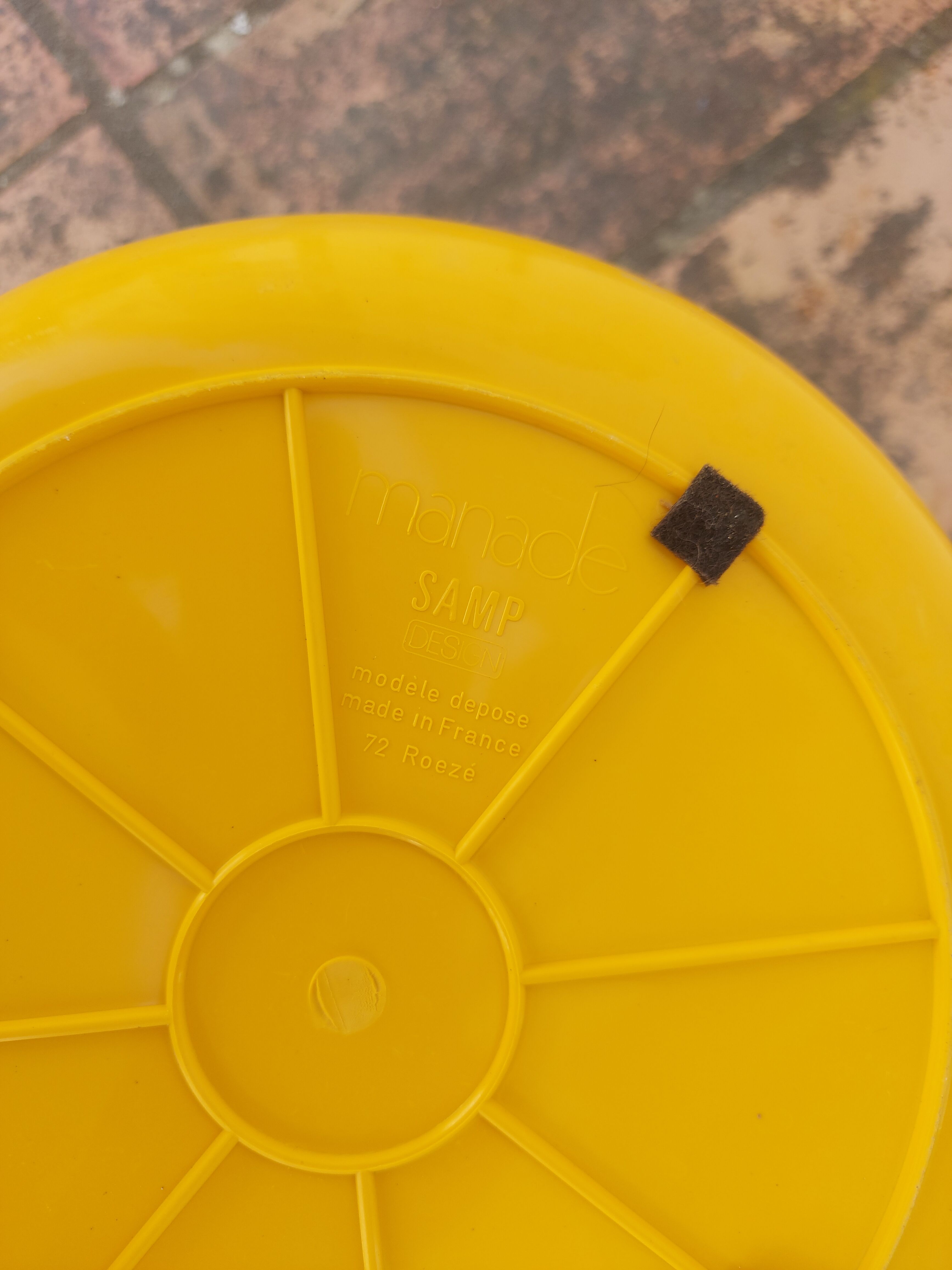 Trash to, vintage paper Manade